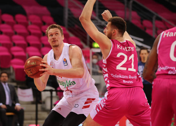 随着比赛临 随着比赛临