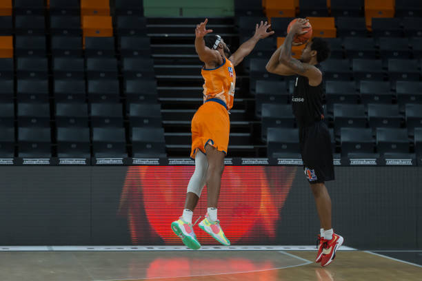 李添荣场均 李添荣场均